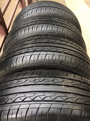 ยาง Maxxis 195 60 15 สิ้นปี15 ดอกเต็ม ไม่มีปะ ราคาไม่แพง