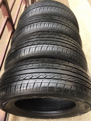 ยาง Maxxis 195 60 15 สิ้นปี15 ดอกเต็ม ไม่มีปะ ราคาไม่แพง