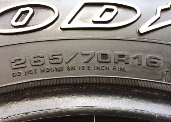 ยาง All Goodyear 265 70 16 สิ้นปี14 จำนวน 2เส้น ราคาไม่แพง