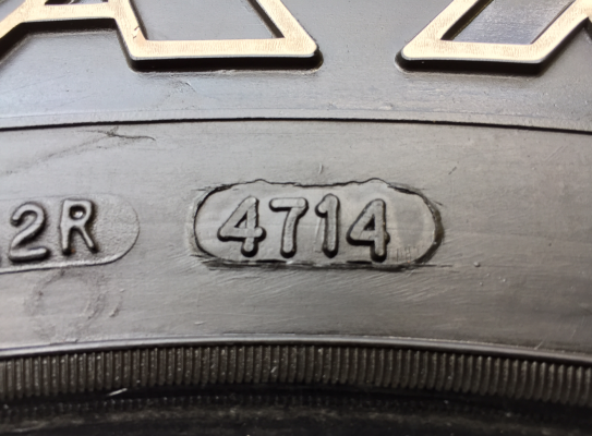 ยาง All Goodyear 265 70 16 สิ้นปี14 จำนวน 2เส้น ราคาไม่แพง