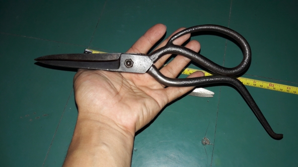 ขายกรรไกรหางตราศรคู่หัวใจMade in Germany. 12"งานเก่ามือสอง