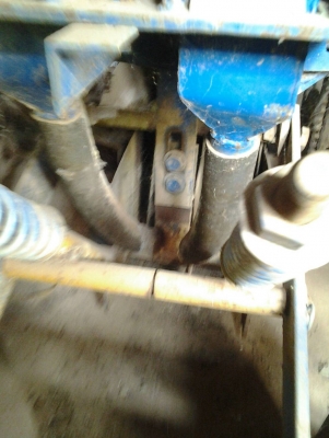 ขายเครื่องปลูกอ้อยร่องคู่ ขายเครื่องปลูกอ้อยร่องคู่