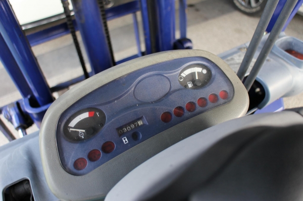 ขาย ฟอร์คลิฟ KOMATSU FG10C-16 ยก 1ตัน เสาฟรูฟี สูง 3.70 เมตร ขาย ฟอร์คลิฟ KOMATSU FG10C-16 ยก 1ตัน เสาฟรูฟี สูง 3.70 เมตร