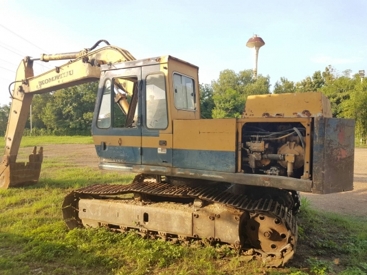 KOMATSU PC200-2
