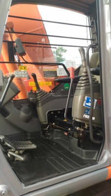 ขาย HITACHI  ZX135US ปี2008   แทรค  70  เก่าญี่ปุ่นแท้...เครื่องปั๊มดี...ระบบคล่อง...ลองระบบกันได้ทุกวัน  โทร  089-3818694  ดวงนภา