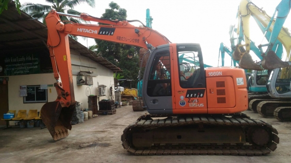 ขาย HITACHI  ZX135US ปี2008   แทรค  70  เก่าญี่ปุ่นแท้...เครื่องปั๊มดี...ระบบคล่อง...ลองระบบกันได้ทุกวัน  โทร  089-3818694  ดวงนภา