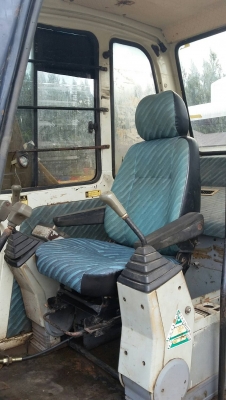 รถแบ็คโฮ SK120