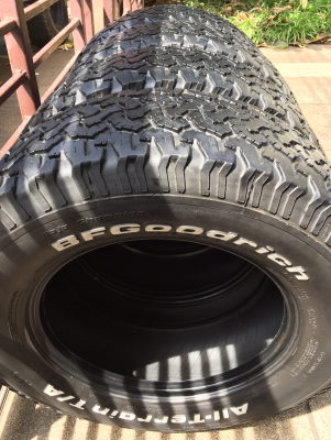 ยาง All BF Goodrich 275 65 18 กลางปี14 ดอกเยอะ พร้อมใช้งาน ราคาไม่แพง