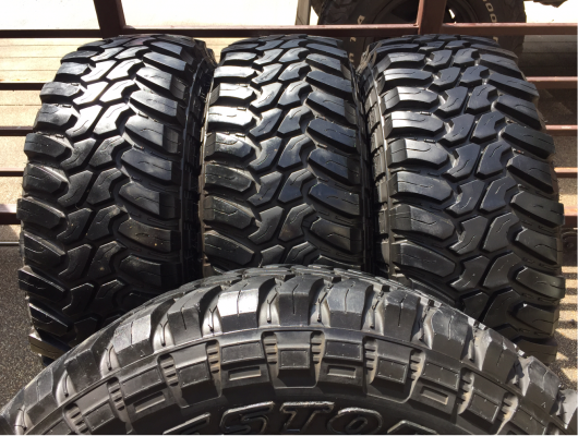 ยาง Mud Thunderer 31 10.5 R15 ปี12 ดอกเยอะ ไม่มีปะ ราคาไม่แพง