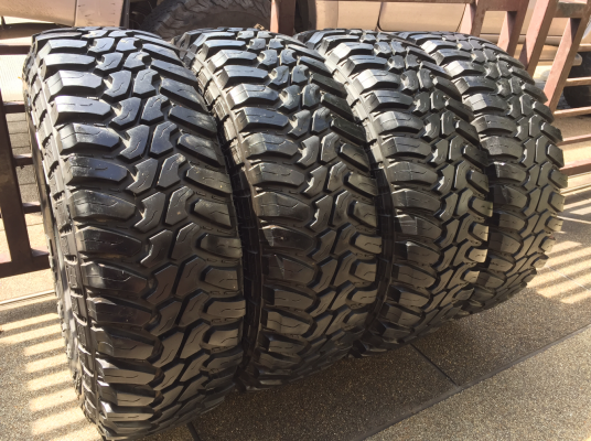 ยาง Mud Thunderer 31 10.5 R15 ปี12 ดอกเยอะ ไม่มีปะ ราคาไม่แพง