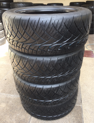 ยาง Nitto 420s 285 50 20 ปลายปี12 ดอกเต็ม ไม่มีปะ ราคาไม่แพง