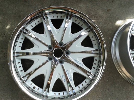 ล้อใหม่ขอบ20นิ้ว5รู114 ชุดนี้ ราคา 8000 บาท ล้อใหม่ขอบ20นิ้ว5รู114 ชุดนี้ ราคา 8000 บาท