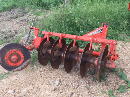 ขายรถไถคูโบต้าL3608SPพร้อมดันหน้าผาน5ตราช้าง รถสภาพสวยคับ เล่มทะเบียนพร้อมโอนคับ