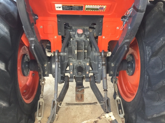 ขายรถไถคูโบต้าL3608spตัวเปล่าสภาพสวย สีเดิมๆจากโรงงานคับ