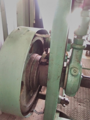 ขายกรรไกรตัดแผ่นเหล็ก4ฟุต ตัดหนา3มม. ระบบเดินเฟือง ราคาถูก