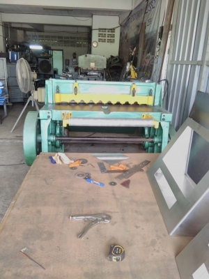 ขายกรรไกรตัดแผ่นเหล็ก4ฟุต ตัดหนา3มม. ระบบเดินเฟือง ราคาถูก