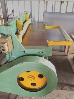 ขายกรรไกรตัดแผ่นเหล็ก4ฟุต ตัดหนา3มม. ระบบเดินเฟือง ราคาถูก