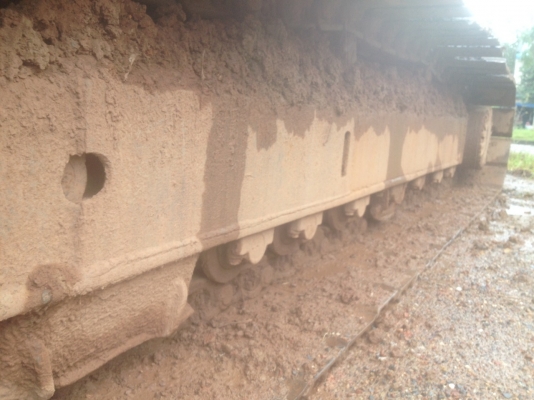 ขายรถแบคโฮ KOMATSU PC200-6 ระบบไฟเต็ม เอกสารเล่มทะเบียน ราคา 570000