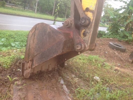 ขายรถแบคโฮ KOMATSU PC200-6 ระบบไฟเต็ม เอกสารเล่มทะเบียน ราคา 570000 ขายรถแบคโฮ KOMATSU PC200-6 ระบบไฟเต็ม เอกสารเล่มทะเบียน ราคา 570000