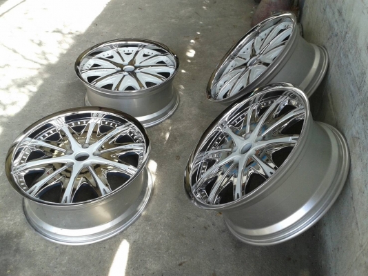 ล้อใหม่ ขอบ20นิ้ว5รู114 ชุดนี้ ราคา 8000 บาท ล้อใหม่ ขอบ20นิ้ว5รู114 ชุดนี้ ราคา 8000 บาท