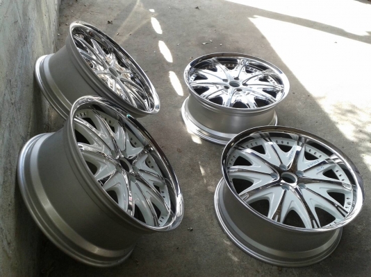 ล้อใหม่ ขอบ20นิ้ว5รู114 ชุดนี้ ราคา 8000 บาท ล้อใหม่ ขอบ20นิ้ว5รู114 ชุดนี้ ราคา 8000 บาท