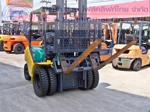 ขาย รถโฟล์คลิฟท์ KOMATSU รุ่น FD25HT-16