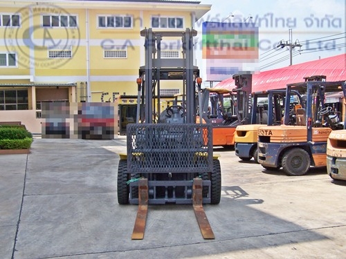 ขาย รถโฟล์คลิฟท์ KOMATSU รุ่น FD25HT-16