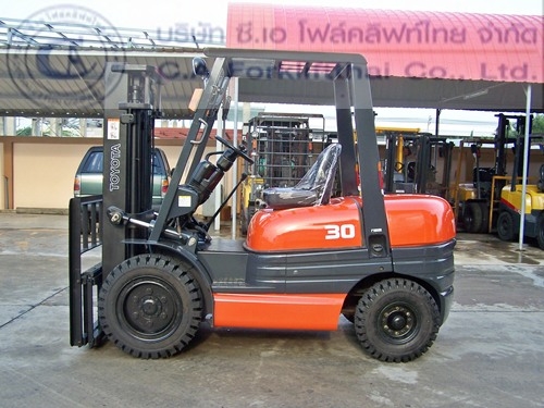 ขาย รถโฟล์คลิฟท์ TOYOTA รุ่น 6FD30