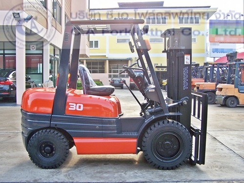 ขาย รถโฟล์คลิฟท์ TOYOTA รุ่น 6FD30