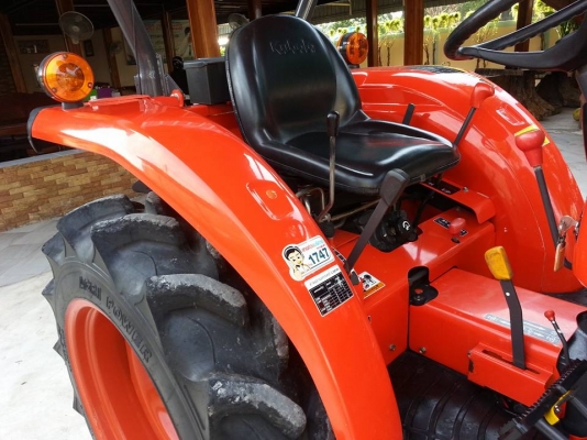 คูโบต้า L3008 4 WD ใบมีดช้าง ผานหลังใหม่ ทำงาน 238 ชั่วโมง สีเดิมๆโรงงาน 100 เปอร์เซ็น