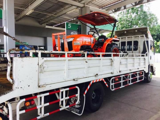 คูโบต้า L3008 4 WD ใบมีดช้าง ผานหลังใหม่ ทำงาน 238 ชั่วโมง สีเดิมๆโรงงาน 100 เปอร์เซ็น