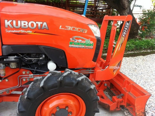 คูโบต้า L3008 4 WD ใบมีดช้าง ผานหลังใหม่ ทำงาน 238 ชั่วโมง สีเดิมๆโรงงาน 100 เปอร์เซ็น