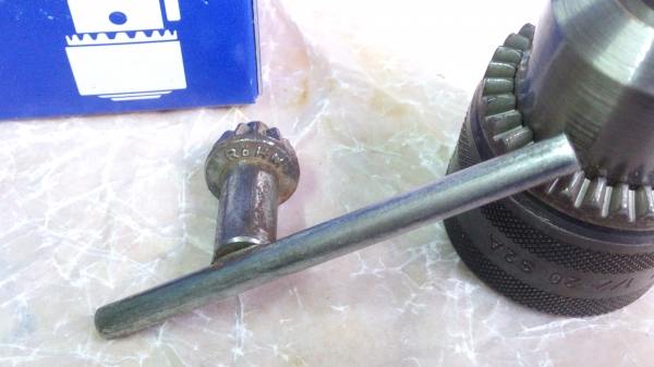 หัวดอกสว่าน ROHM 13 มม. รูเกลียว หัวดอกสว่าน ROHM 13 มม. รูเกลียว