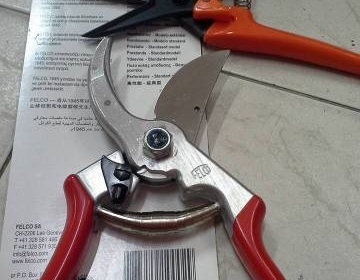 ขายกรรไกรตัดกิ่งไม้เฟลโก้FELCO Made in Swizzerland.เก่าเก็บ