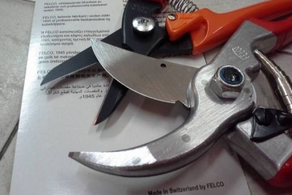 ขายกรรไกรตัดกิ่งไม้เฟลโก้FELCO Made in Swizzerland.เก่าเก็บ