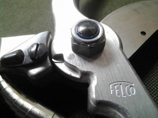 ขายกรรไกรตัดกิ่งไม้เฟลโก้FELCO Made in Swizzerland.เก่าเก็บ