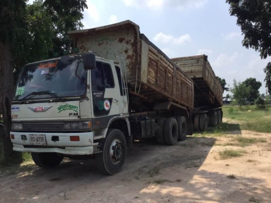ขาย 1,190,000Hino FM3 M 1 ดั้มพ์ แม่ - ลูก อู่เสรีชัย ลูกสามคานยัด ปหัวเดิมๆ เครื่อง M 10 C เกียร์อีตัล คัสซีสวย กระบะตัวไม่ค่อยสวย ลูกคัสซี สวยสภาพใช้งานได้เลย.  รถอยู่ จ.อุทัยธานี  090-772-3710 090-772-3708