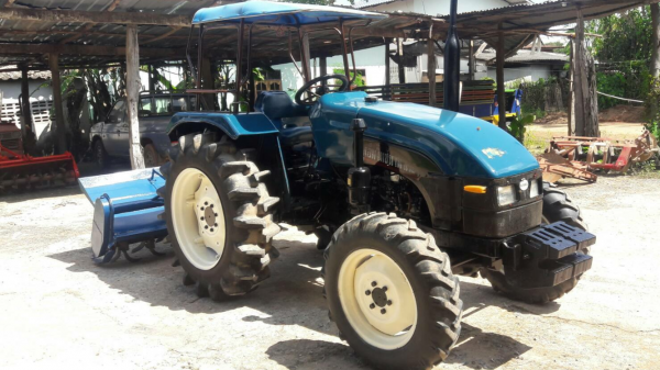 รถไถมือสอง ขายรถไถไทยชัน454แรงราคา120000บาทสนใจ โทร 081-365-5997 อำพร พาเจริญ (มีค้าแนะนำ3000ถ้ามาจากเฟสใครแจ้งทางร้านด้ายนะครับ) ต. วังบัว อ. คลองขลุงจ.กำแพงเพชร ดูสินค้าเพิ่มเติมได้ที่  (http://buasorn.truck2hand.com)