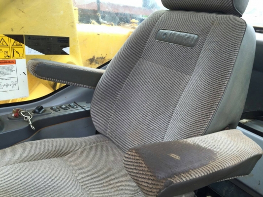 ขายรถแบคโฮ KOMATSU PC200-7 ไมล์ 13783 ชม.ปี 2006 ราคา 1400000 ขายรถแบคโฮ KOMATSU PC200-7 ไมล์ 13783 ชม.ปี 2006 ราคา 1400000