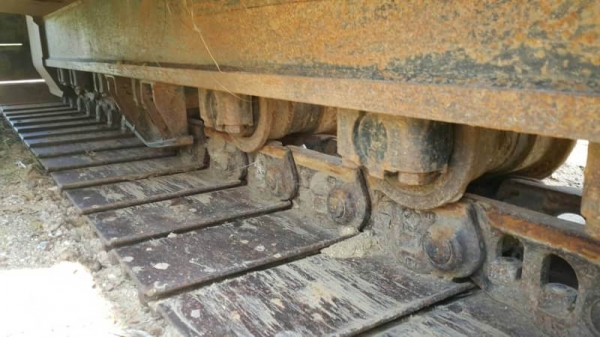 ขาย 1,950,000 CAT 320D  ทำงานน้อย 7,102 ชม. เครื่องดี โช่หนา ไฟฟ้าครบ เอกสารอินวอยท์ รถสวยพร้อมใช้มาก รถอยู่ จ.อุดรธานี  090-772-3710 090-772-3708