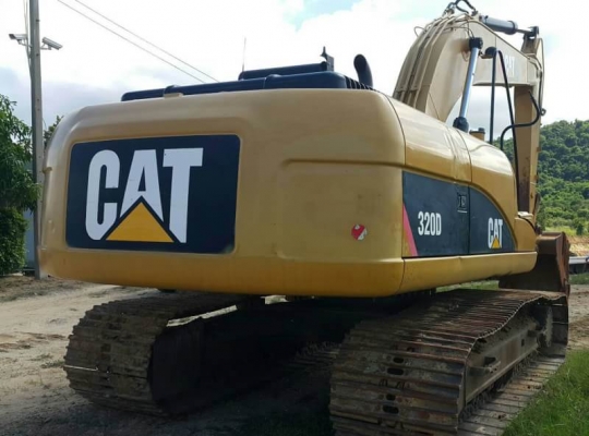 ขาย 1,950,000 CAT 320D  ทำงานน้อย 7,102 ชม. เครื่องดี โช่หนา ไฟฟ้าครบ เอกสารอินวอยท์ รถสวยพร้อมใช้มาก รถอยู่ จ.อุดรธานี  090-772-3710 090-772-3708