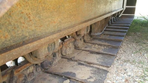 ขาย 1,950,000 CAT 320D  ทำงานน้อย 7,102 ชม. เครื่องดี โช่หนา ไฟฟ้าครบ เอกสารอินวอยท์ รถสวยพร้อมใช้มาก รถอยู่ จ.อุดรธานี  090-772-3710 090-772-3708