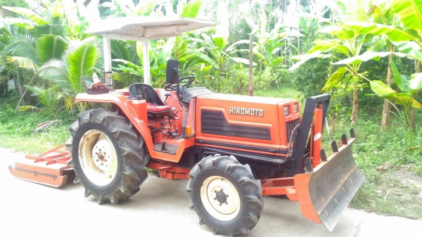 สีนวนจัดให้ HINOMOTO  29แรงสภาพรถนอก สวยๆแรงๆ พวงมาลัยพาวเวอร์ ขับเคลื่อนสี่ล้อ พร้อมใช้งานแบบทนๆ มีใบดันพร้อมใบตัดหญ่า สนใจติดต่อ 089-9638932