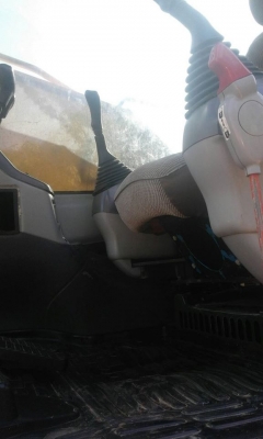 ขายรถแบคโค KOMATSU PC200-7 ไฟฟ้าครบ เอกสารเล่มทะเบียน ราคา1,550,000 สนใจโทร 090-8588220คุณนะ 093-3258446คุณบิว หรือเข้าดูสินค้าอื่นๆได้ที่ www.narong2truck.com หรือ www.truck.in.th/498 หรือเพจFacebook ณรงค์ ซื้อขายรถมือสอง (เว็บไซต์ส่วนตัว) หรือFacebook ค