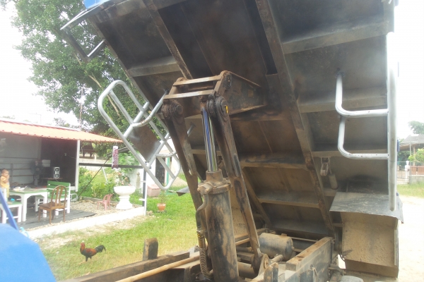 NQR 150แรง6เกียร์เดินหน้า กระบะดั้มสามมิตร แอร์พาวเวอร์ชัชชีใหญ่ขับสบาย NQR 150แรง6เกียร์เดินหน้า กระบะดั้มสามมิตร แอร์พาวเวอร์ชัชชีใหญ่ขับสบาย