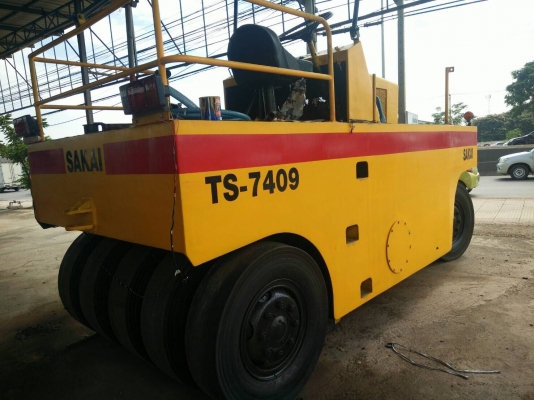 ขายด่วนรถบดล้อยาง9ล้อSAKAI TS7409 ตรวจเช็คพร้อมใช้ทำสี เล่มทะเบียน