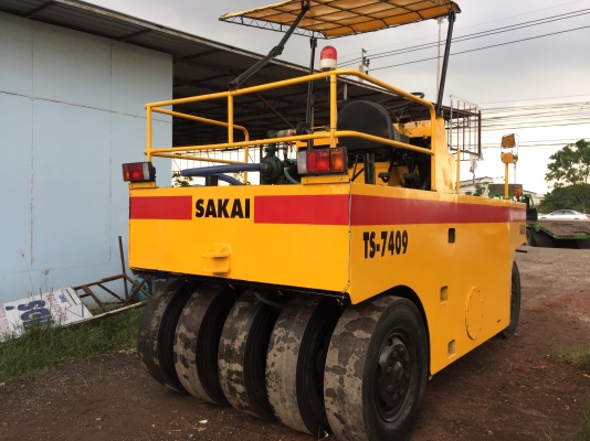 ขายด่วนรถบดล้อยาง9ล้อSAKAI TS7409 ตรวจเช็คพร้อมใช้ทำสี เล่มทะเบียน