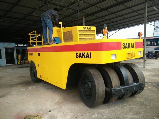 ขายด่วนรถบดล้อยาง9ล้อSAKAI TS7409 ตรวจเช็คพร้อมใช้ทำสี เล่มทะเบียน