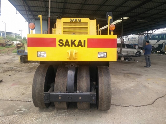 ขายด่วนรถบดล้อยาง9ล้อSAKAI TS7409 ตรวจเช็คพร้อมใช้ทำสี เล่มทะเบียน
