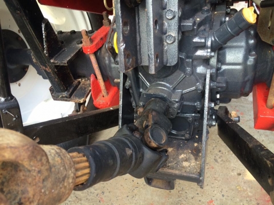 ขายรถไถยันมาร์ EF453TLX 4WD2เพลา สภาพสวย ขายพร้อมอุปกรณ์ ใบมีดหน้า+โลเตอร์รีจอบหมุน ราคา 328,000 บาท สนใจโทร 081-9136451 ขอดูรูปผ่านทาง line:bow6451 ค่ะ ขายรถไถยันมาร์ EF453TLX 4WD2เพลา สภาพสวย ขายพร้อมอุปกรณ์ ใบมีดหน้า+โลเตอร์รีจอบหมุน ราคา 328,000 บาท สนใจโทร 081-9136451 ขอดูรูปผ่านทาง line:bow6451 ค่ะ